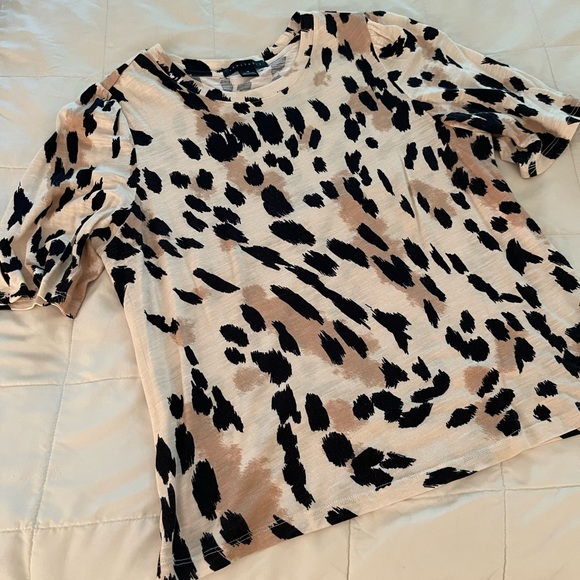 Sanctuary leopard animal print knit short sleeve crew neck tee size Medium - Picture 4 of 4